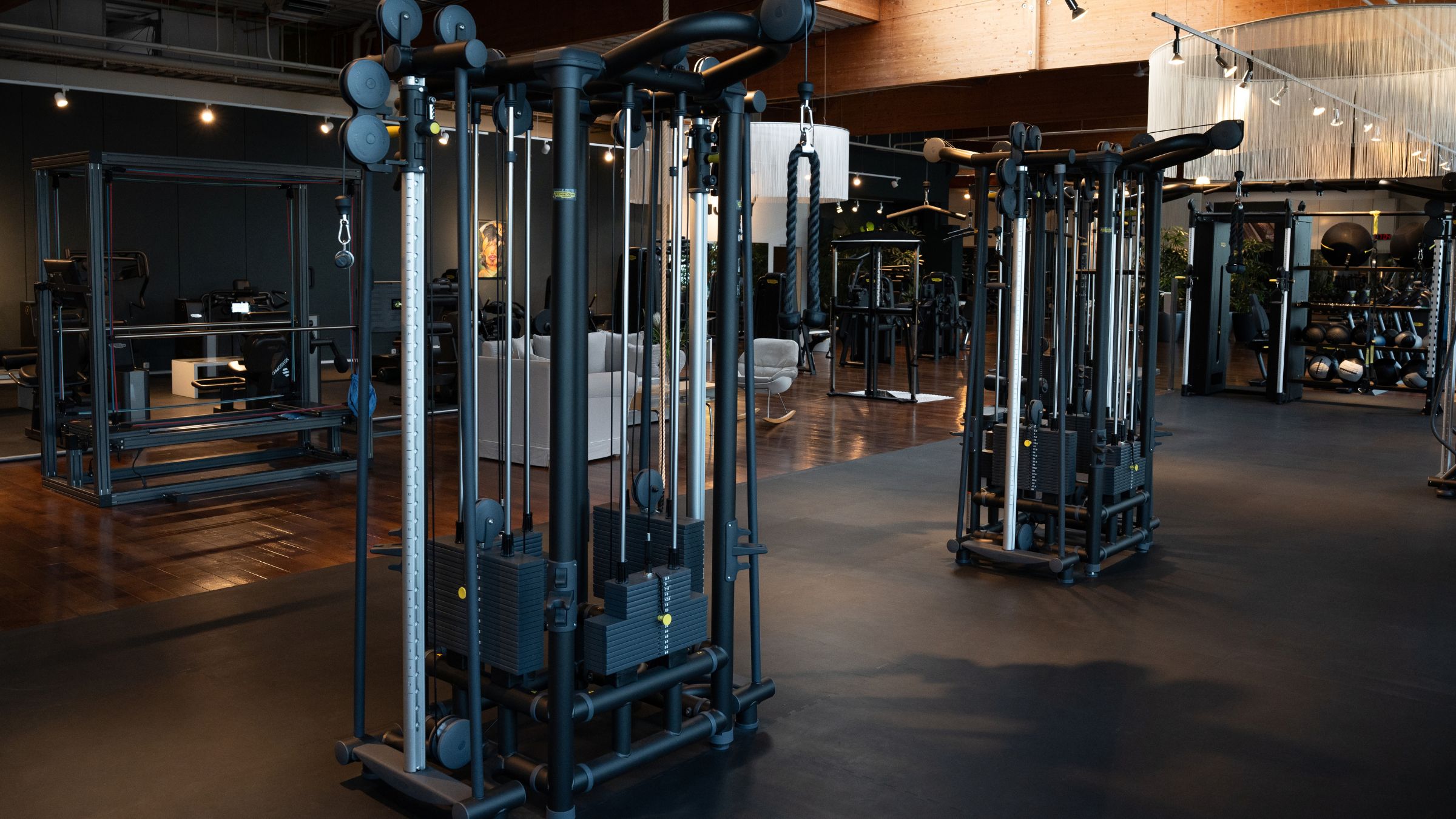Kraft-Training im INJOY Fitnessstudio Graz Süd